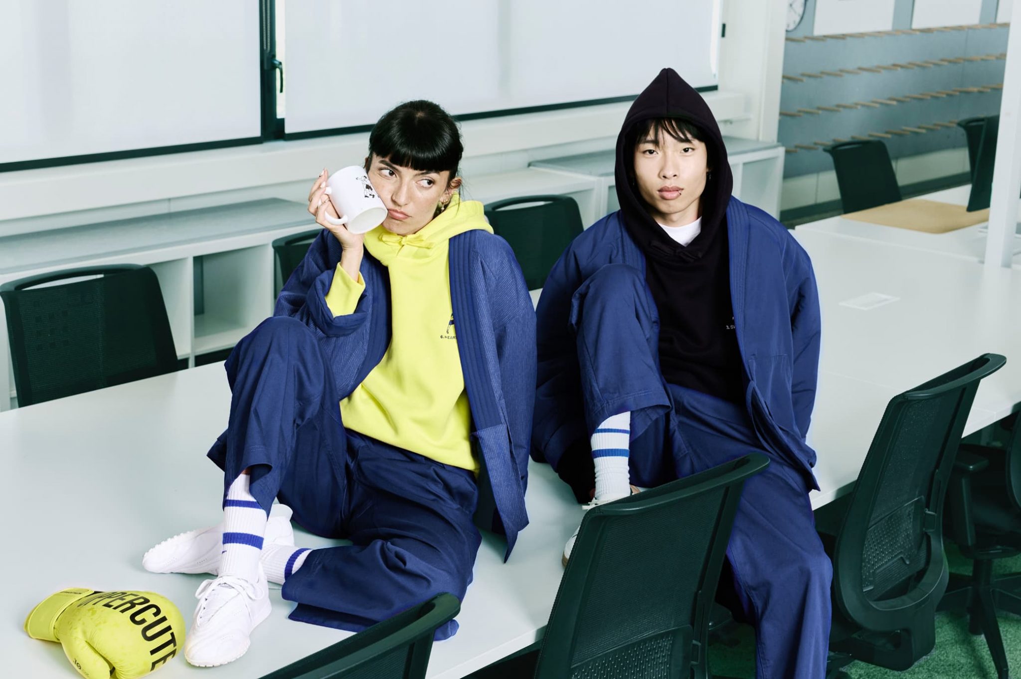 the-square-production-shooting-decathlon-klein-blue (1)